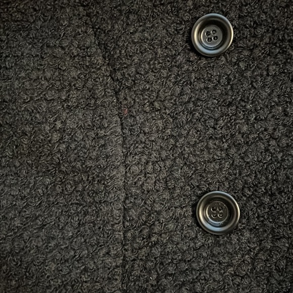 Gorgeous brand new winter jacket! - Picture 2 of 7